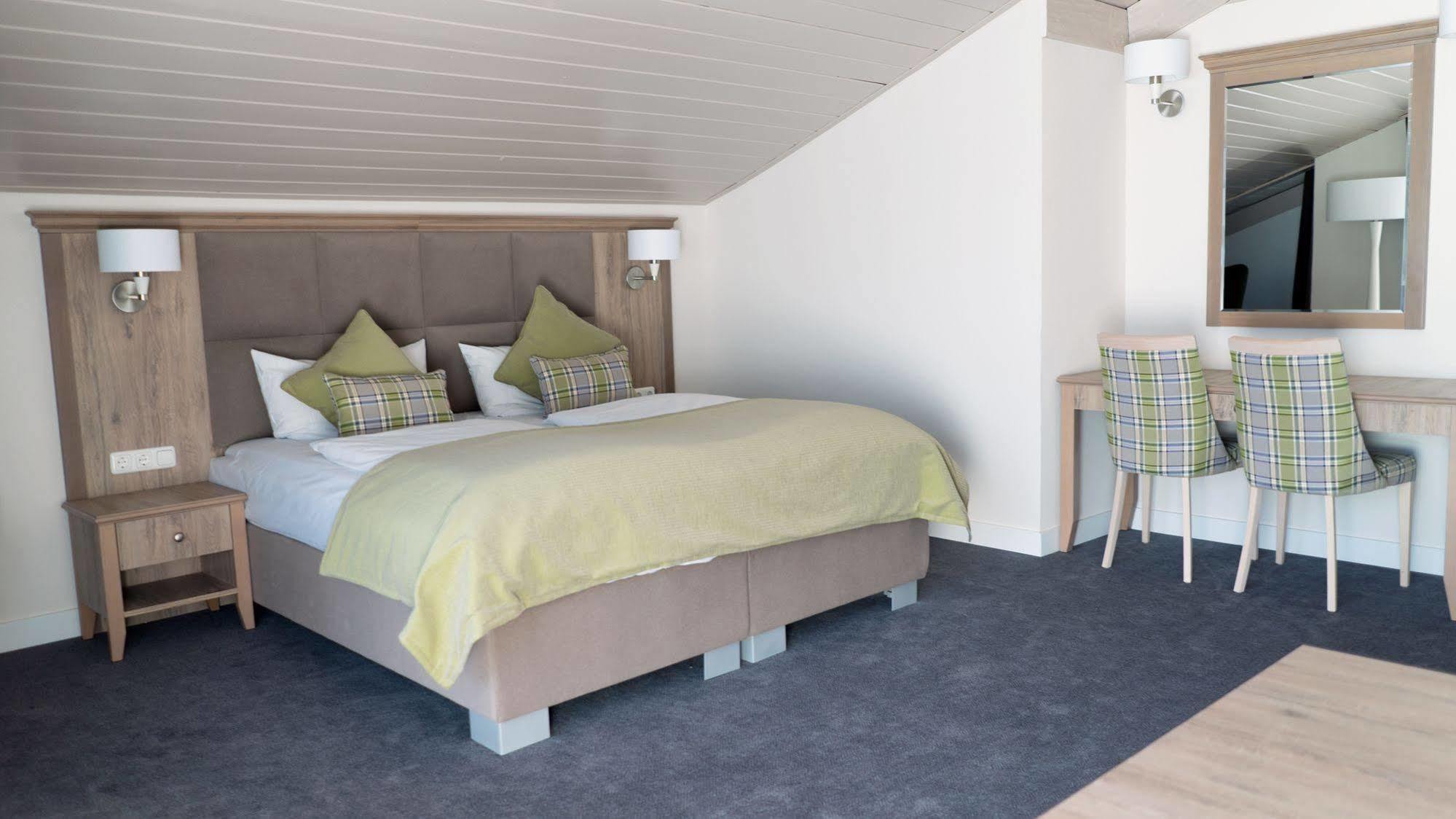 Hotel Quellenhof 3*