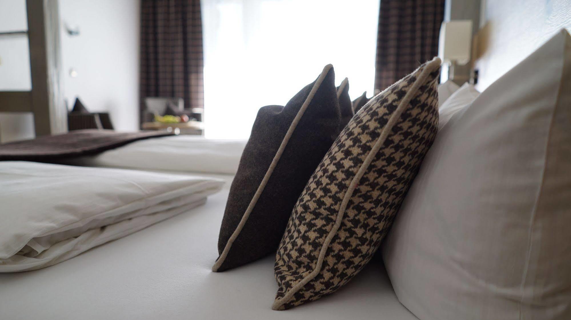 Hotel Quellenhof 3*